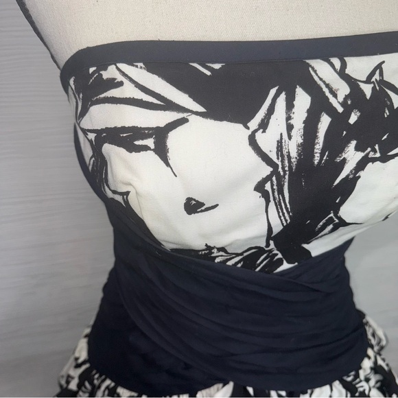 Cache Black White 80s Style Peplum strapless dress - Picture 6 of 10